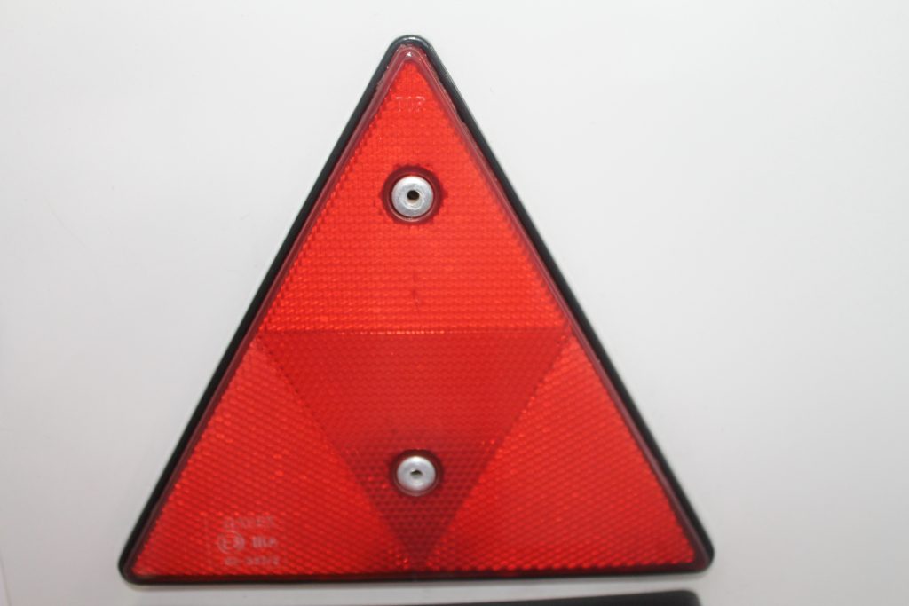 RED REFLECTIVE TRIANGLE