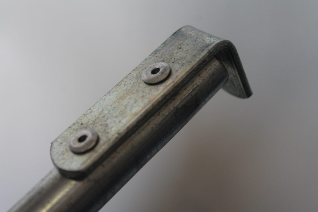 ROOF POLE BRACKETS WITH RIVETS